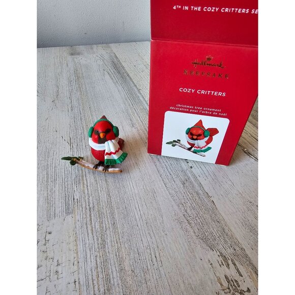 Hallmark cozy critters 4th Cardinal bird ornament 2020 Xmas tree new - Picture 1 of 8